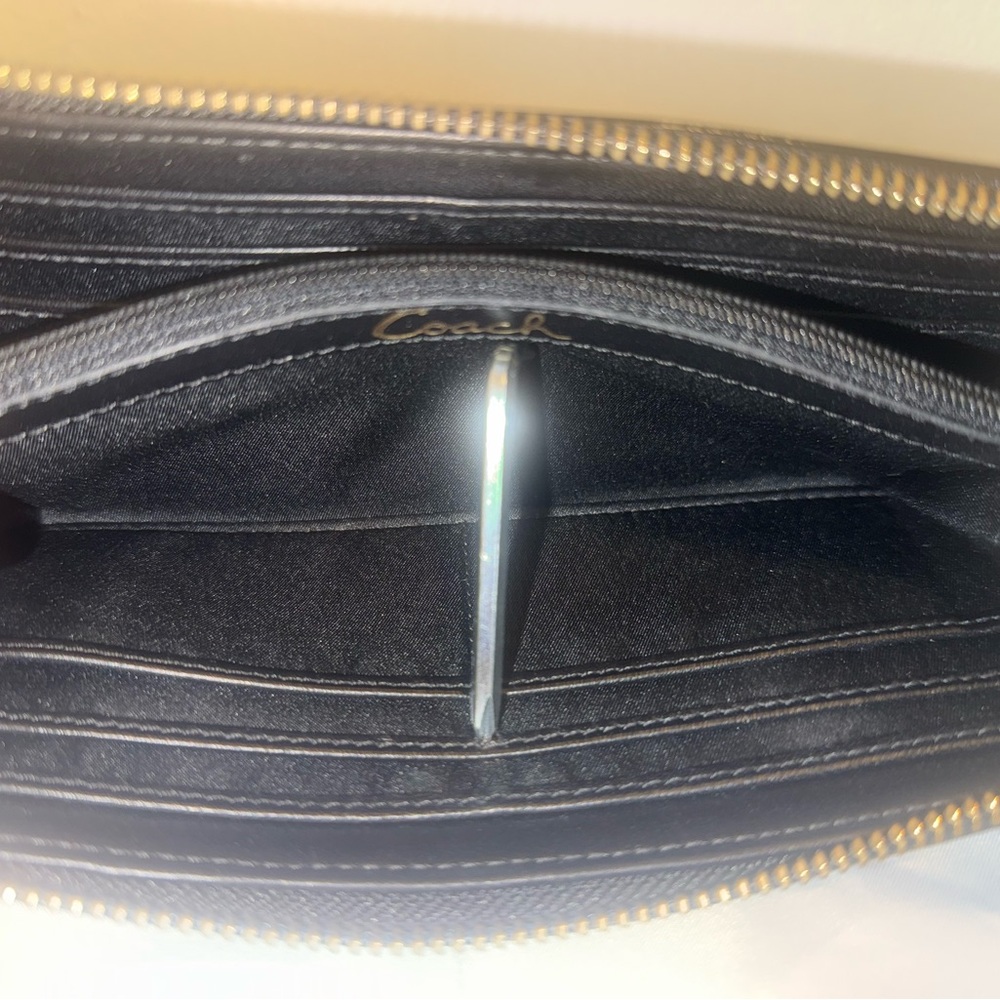 Coach Black and Brown Signature Shoulder Bag with Wallet - Picture 10 of 14